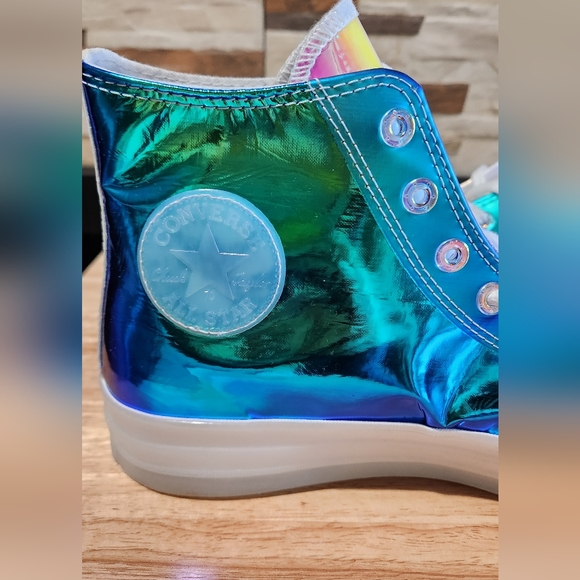 NWT Converse Chuck 70 Hi "Iridescent" " Holographic Shoe 163786c Unisex - Picture 6 of 10